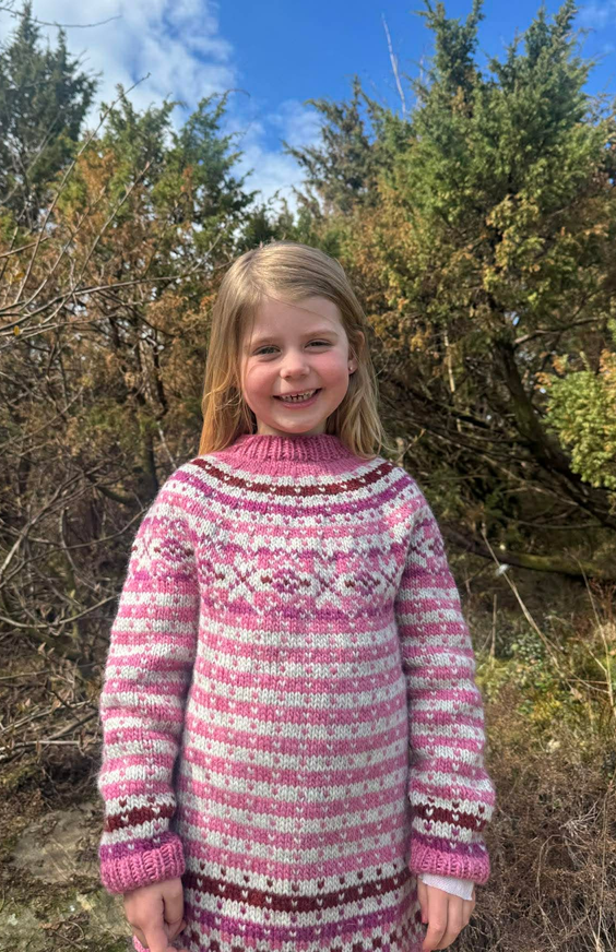 Fanastøl genser barn 6-8 år